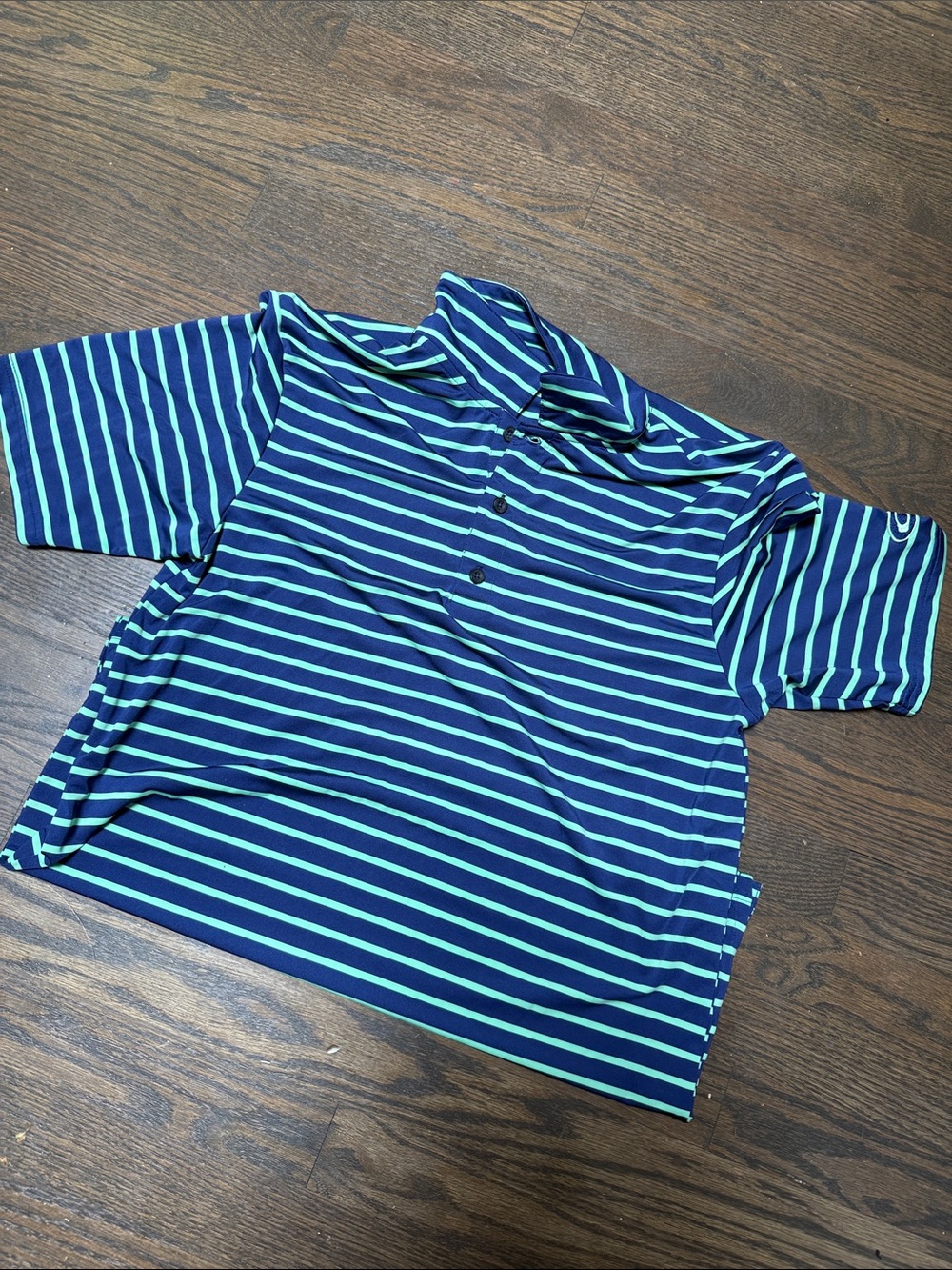 Men's drake shirt size small